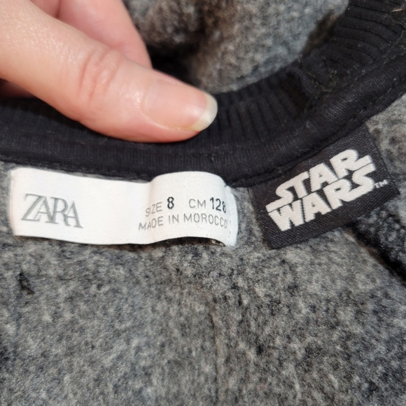 Zara: Starwars Vader Boys 8 Black Long Sleeve Hologram print Sweat Shirt - Picture 6 of 8
